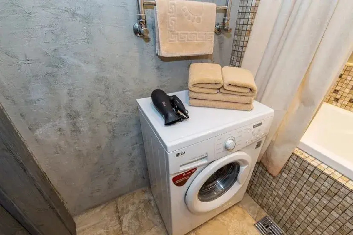 Loft Apartments с пректором и терассой