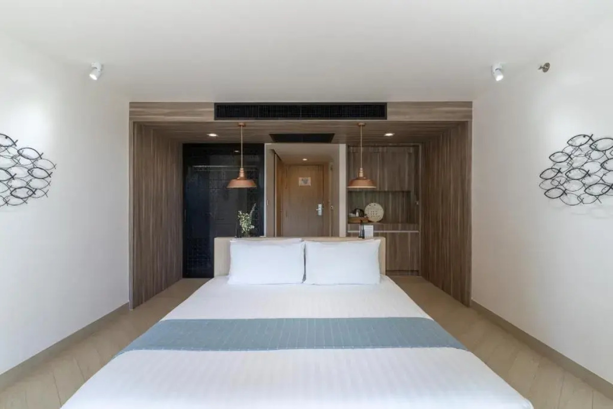 Курортный отель Golden Tulip Pattaya Beach Resort