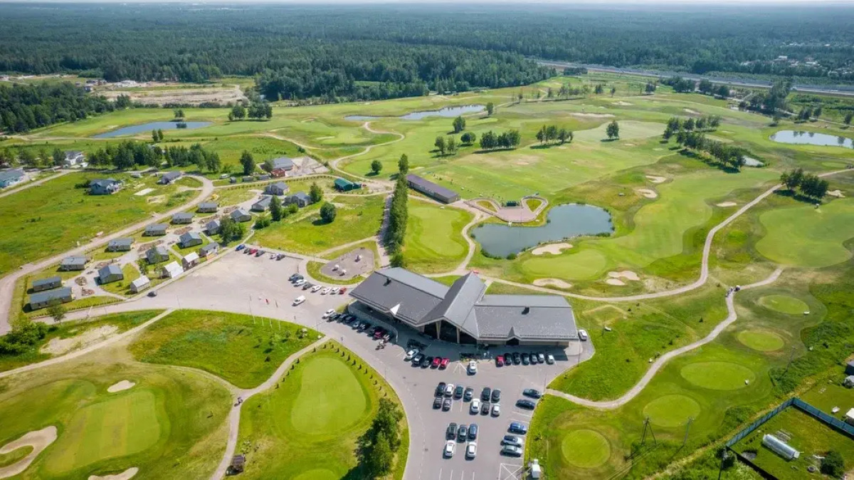Отель Strawberry Fields Golf Resort
