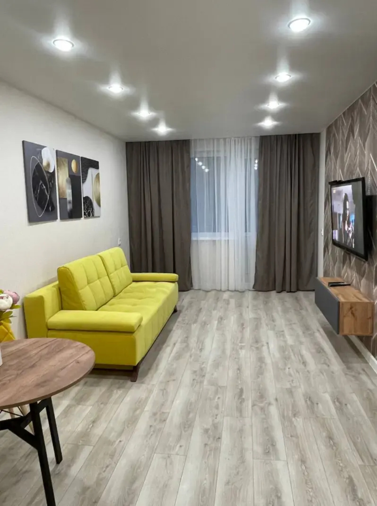 Апартаменты 3-комнатные в Историческом Центре