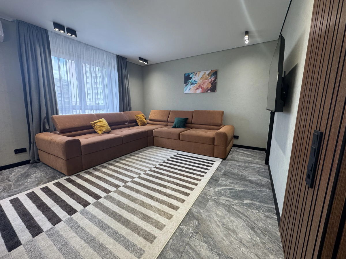 Квартира уютная 2х-к с дизайнерским ремонтом в ЖК Апарт