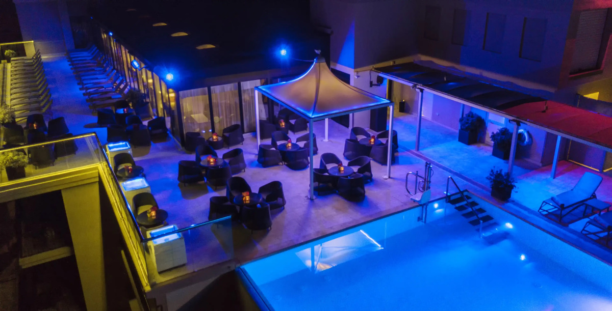 Отель AX The Palace