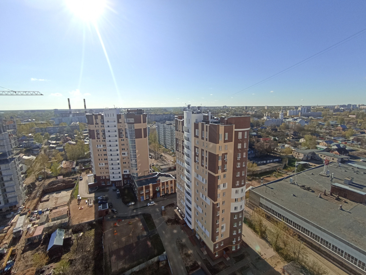 Апартаменты Лофт сети «Все в гости» на ул.10 Августа 85 на 17 этаже