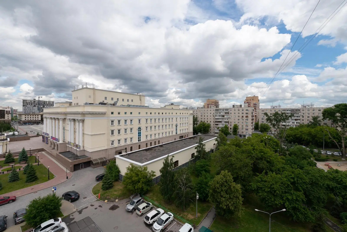 Апартаменты Сирень на главной улице с видом на Драмтеатр