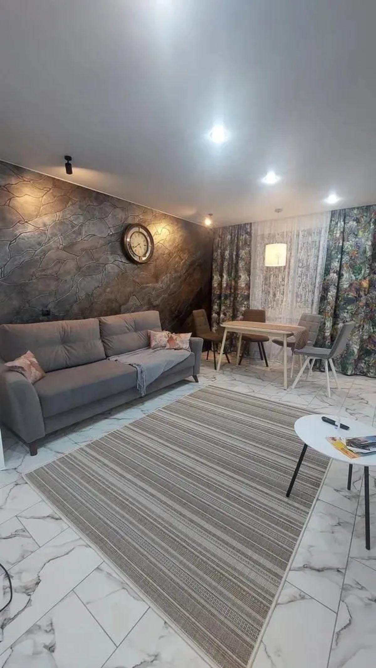 Квартира Трехкомнатная рядом с Кремлем