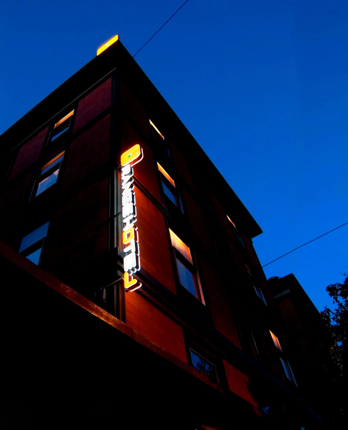 Orange Hotel