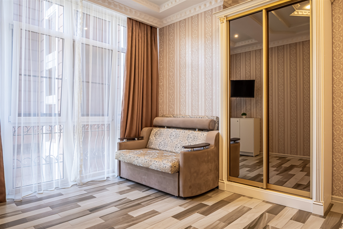 Апартаменты  Классические с Балконом в Сосновом Лесу от Квартирукинг