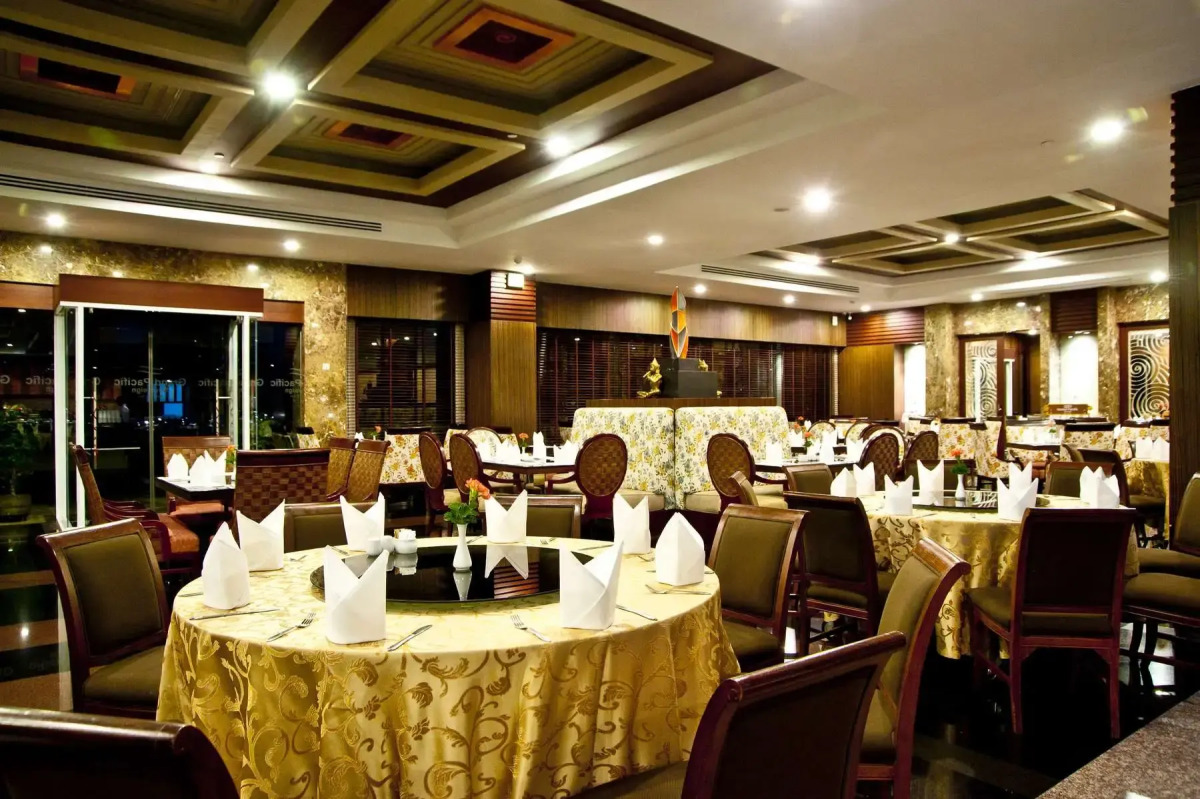 Курортный отель Grand Pacific Sovereign Resort & Spa