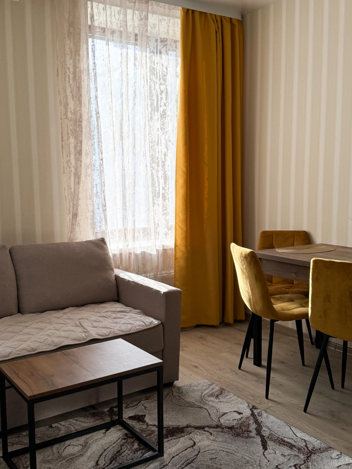 Квартира 2-комнатная на Октябрьской 3