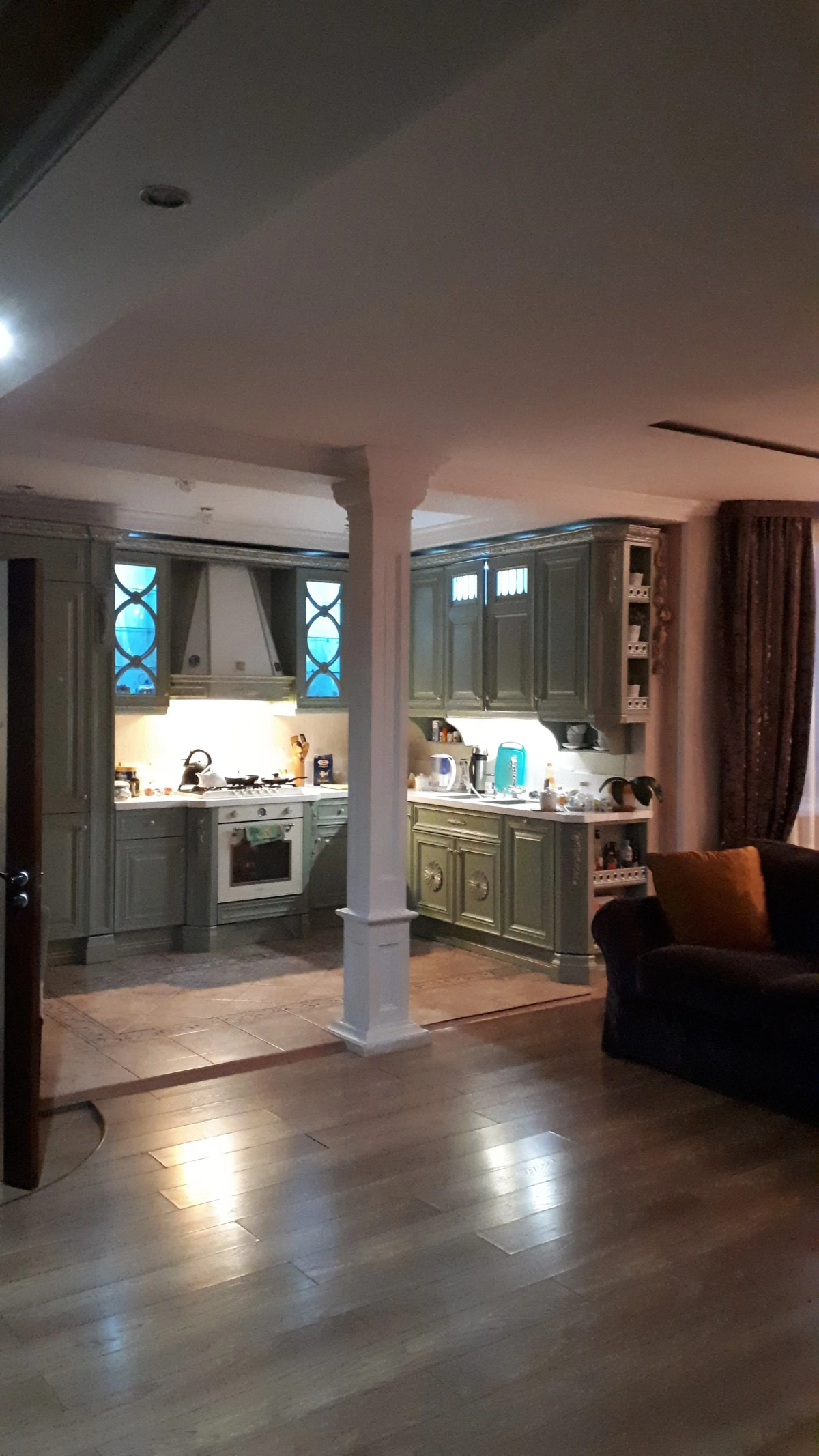 Меблированные комнаты Комильфо