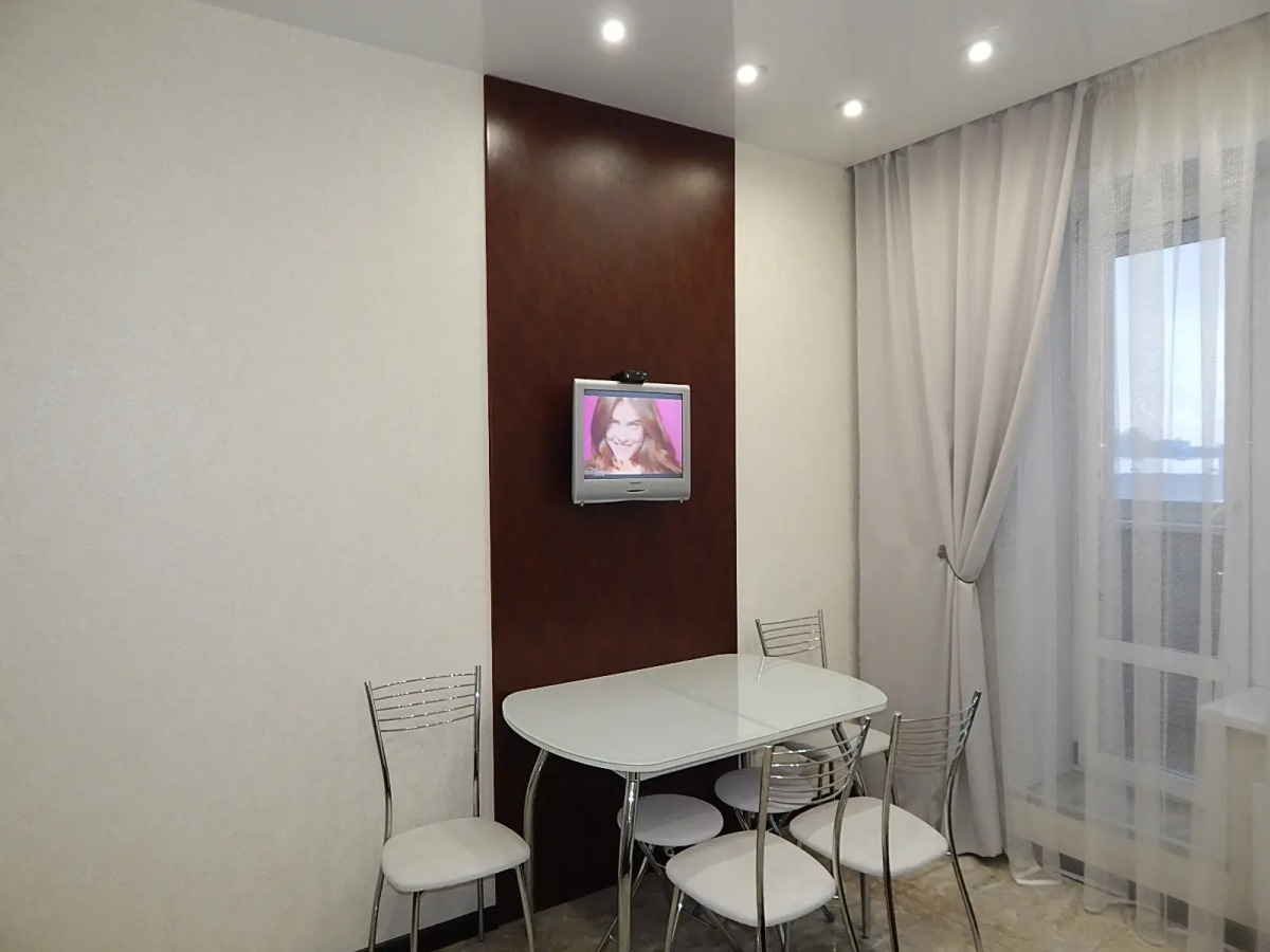 Элитная 2х квартира класса люкс с камином, джакузи и кондиционером на ул. Ядринцевская. Метро площадь Ленина