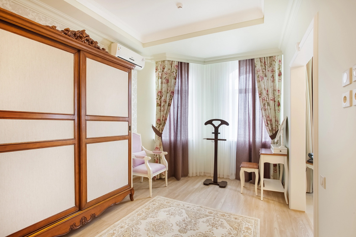 Отель Кристэлла