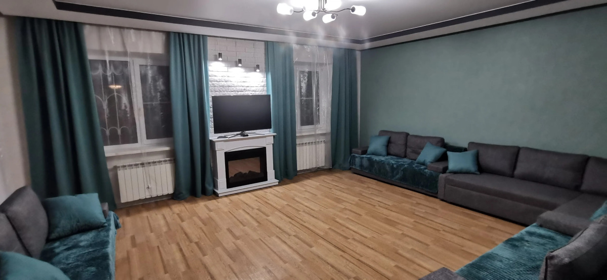 Апартаменты в Частном Доме на Первом Этаже