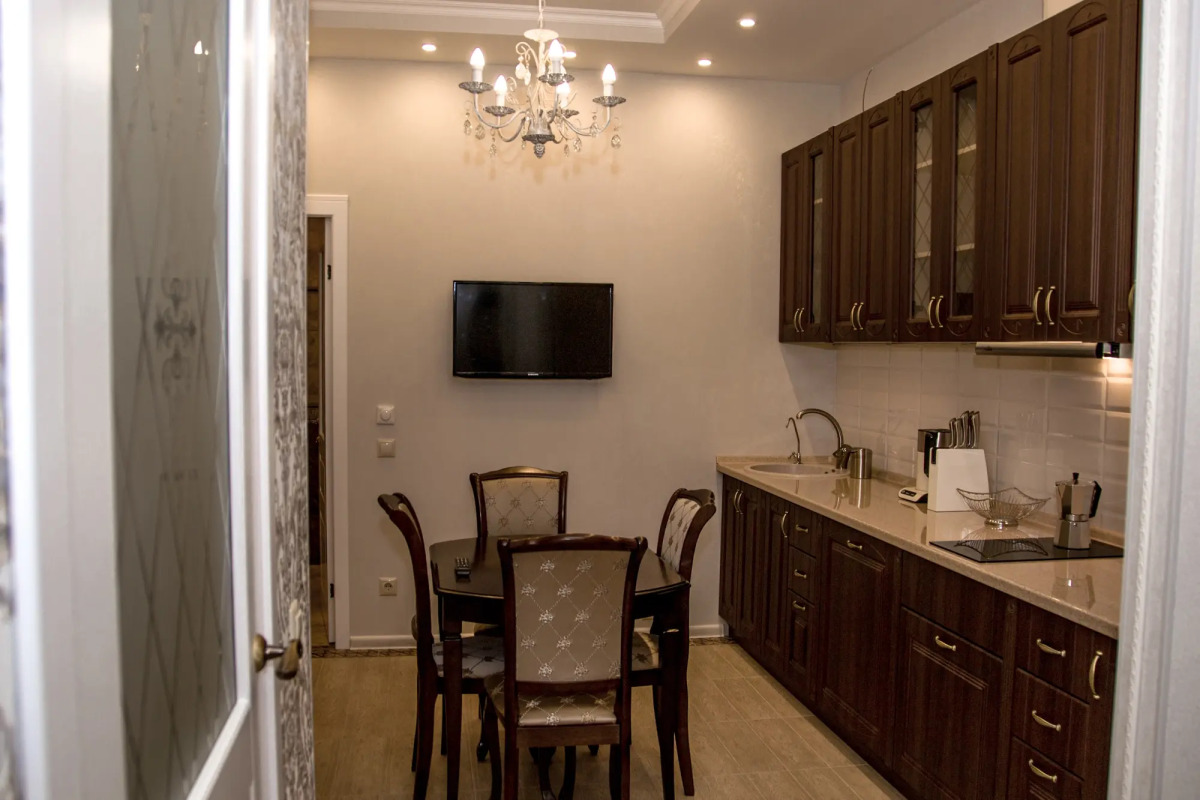 Апартаменты Монарх