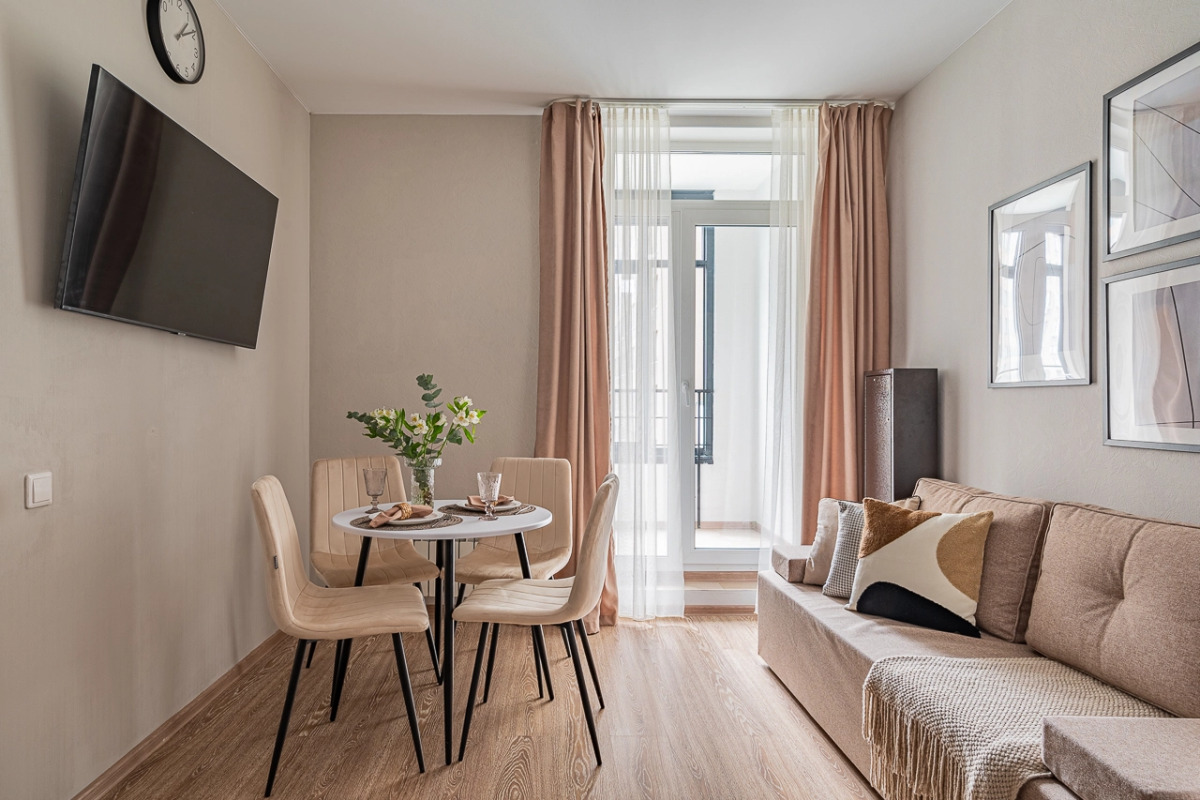 Апартаменты на Краснолесья 10/3