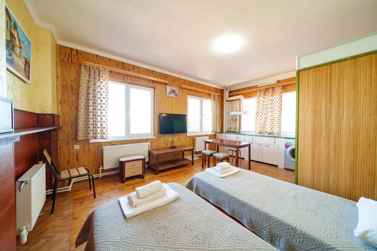 Отель Золотые Пески