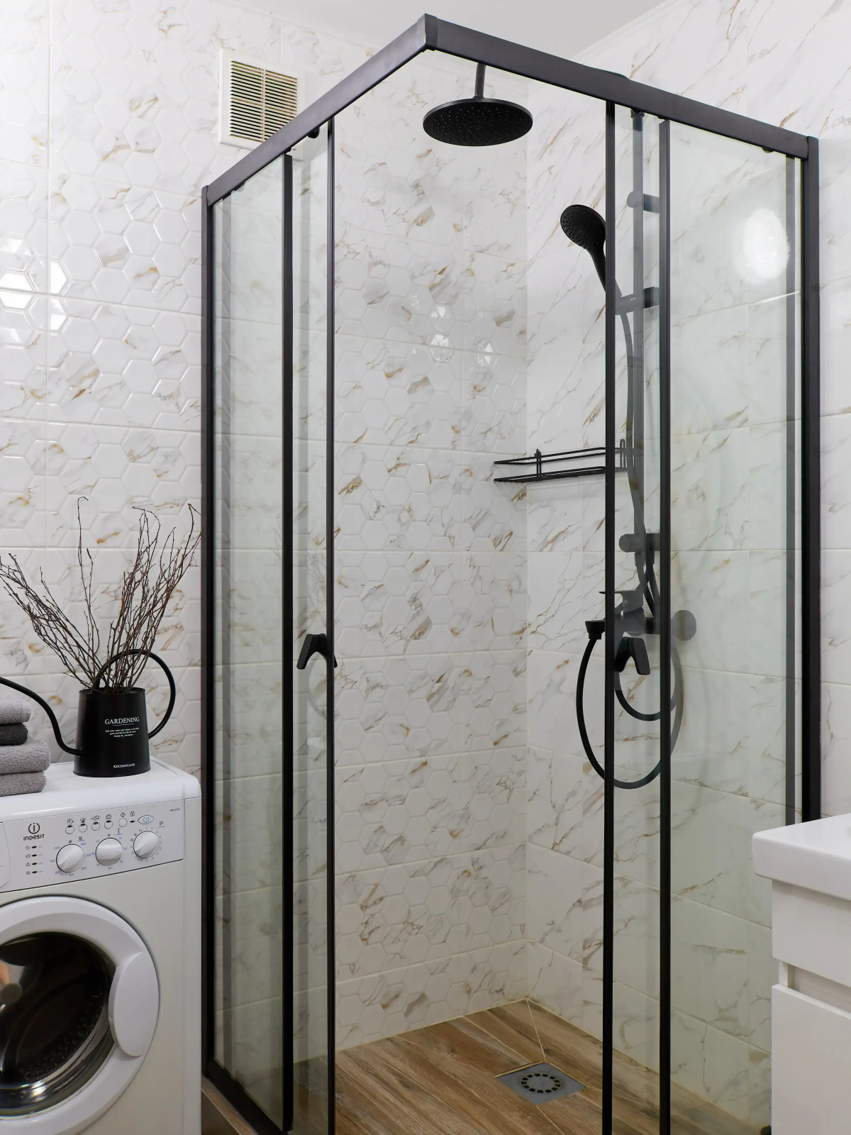 Апартаменты уютные на бульваре Белые цветы вблизи Чаши аквапарка станции метро