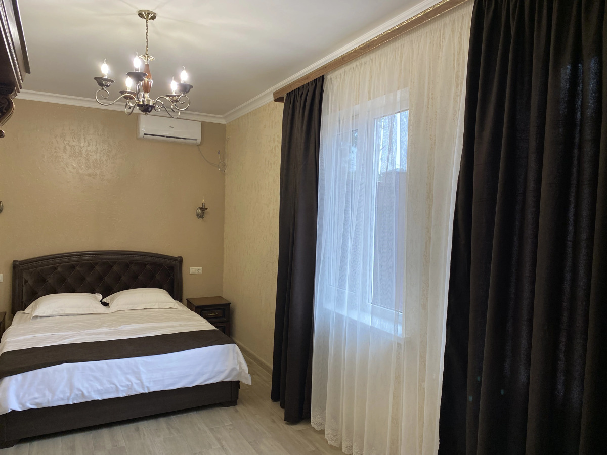 Отель Амаро