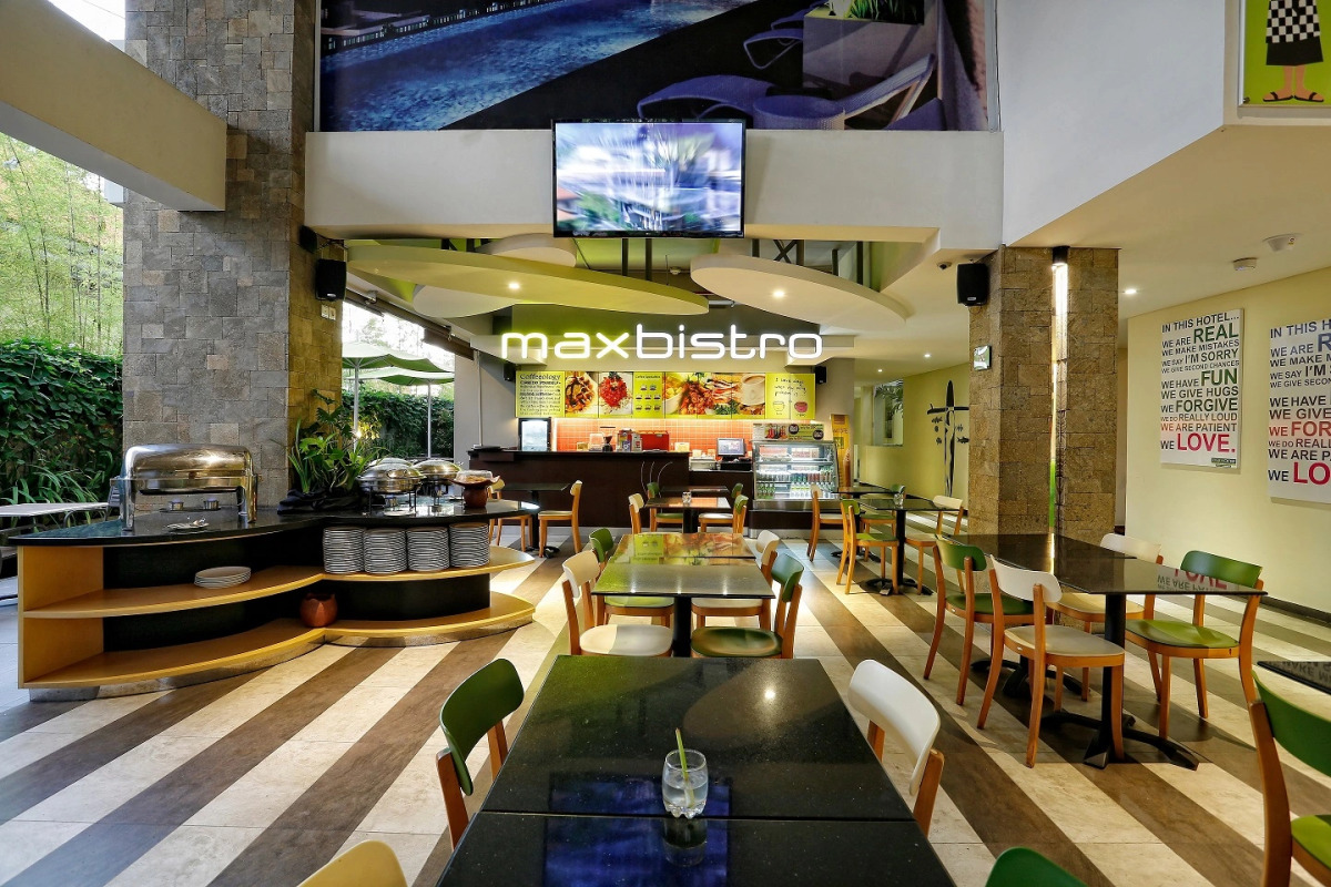 Отель MaxOneHotels Bukit Jimbaran