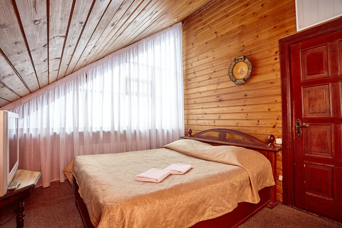 Отель Белое и Черное