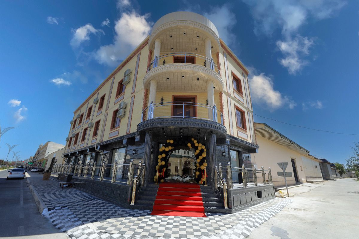 Отель AMIR PLAZA