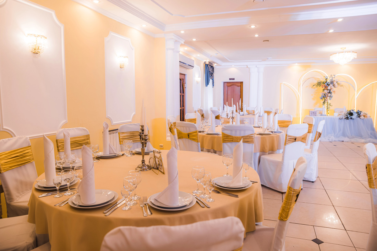 Бисерово Клуб