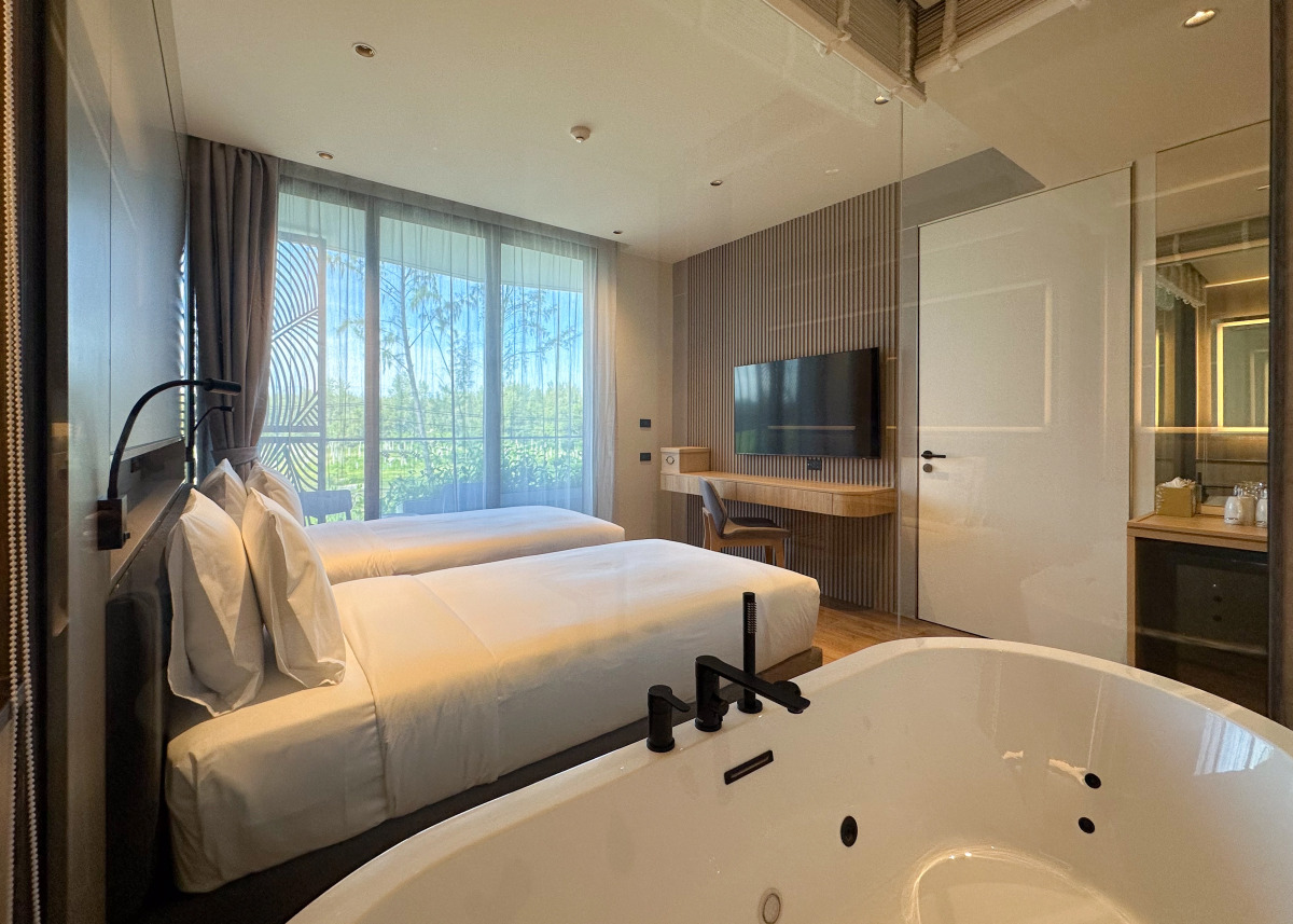 Отель La Green Hotel & Residence Пхукет