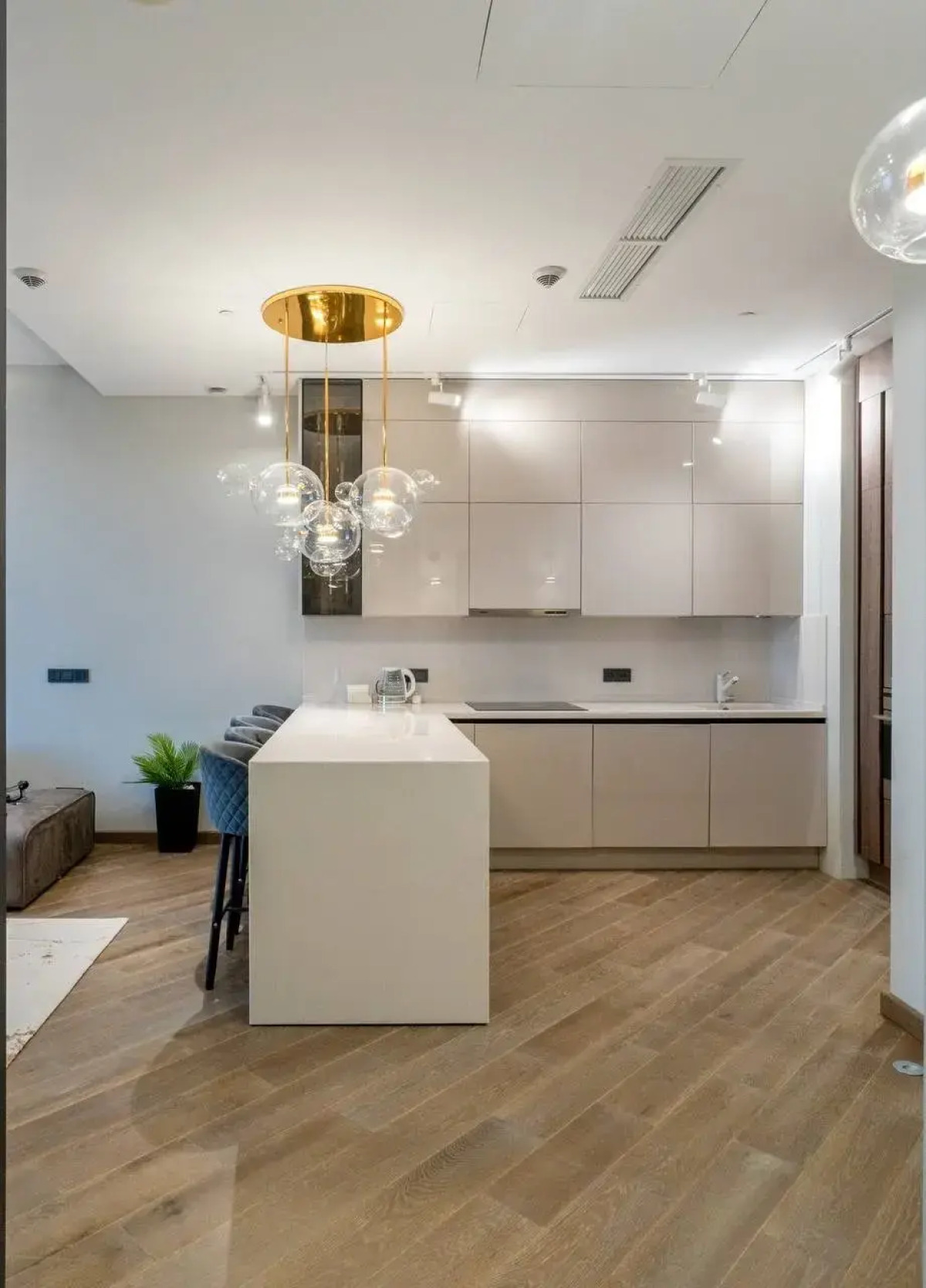 Апартаменты Sky City Moscow 59 этаж! Редкий вид на город! Интерьер нежный как лакомка!