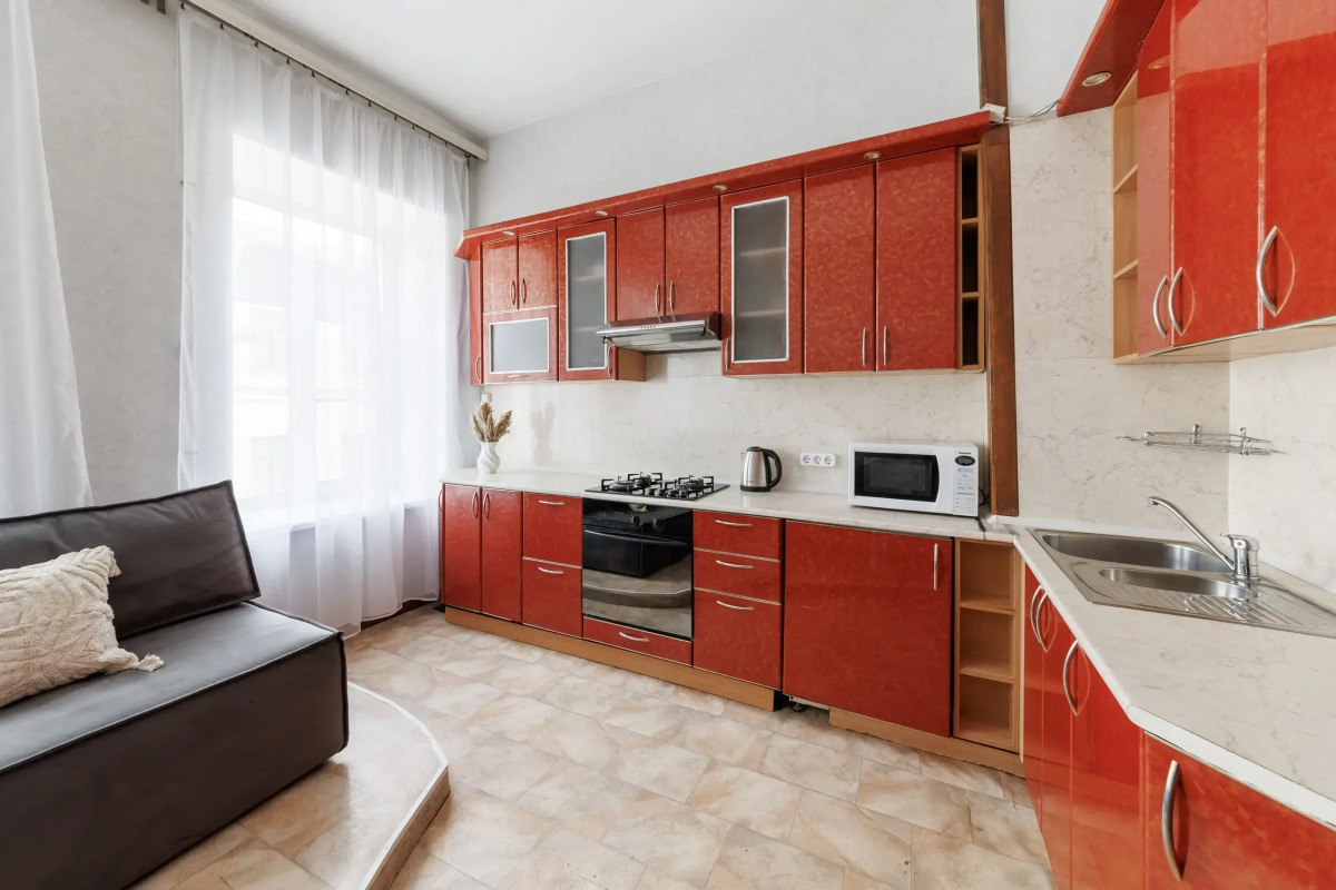 Апартаменты 3 спальни на Мойке