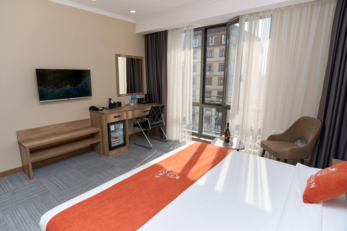 Отель Crown Hotel Bishkek