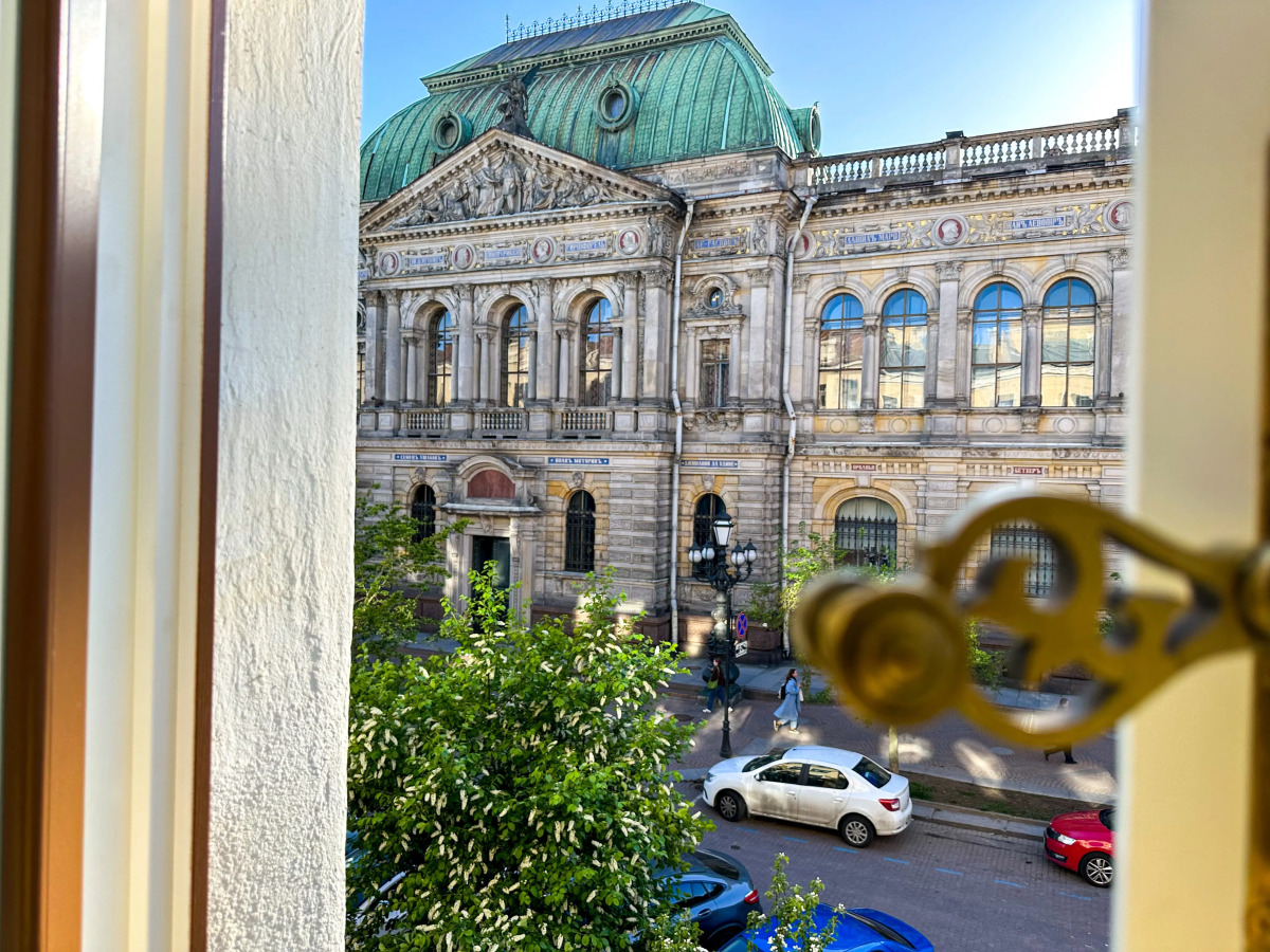 Апартаменты Эксклюзивная квартира Уголок Парижа