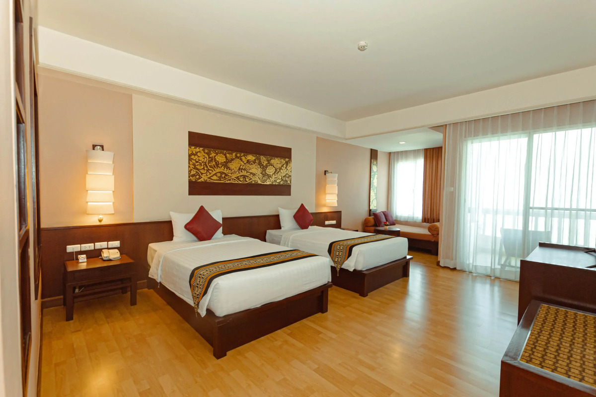 Курортный отель Grand Pacific Sovereign Resort & Spa