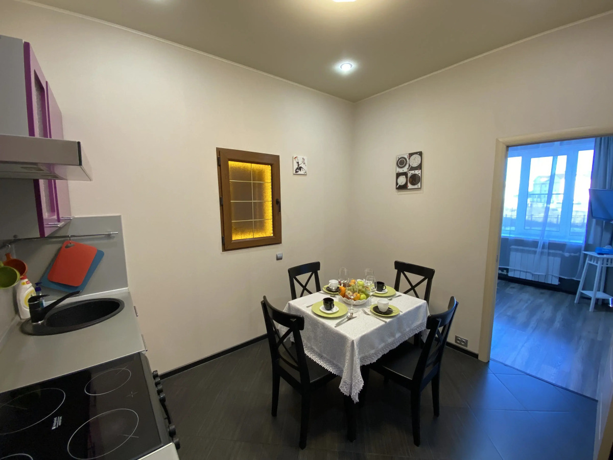 Квартира 2-комнатная KOMILFO-HOME на Топоркова