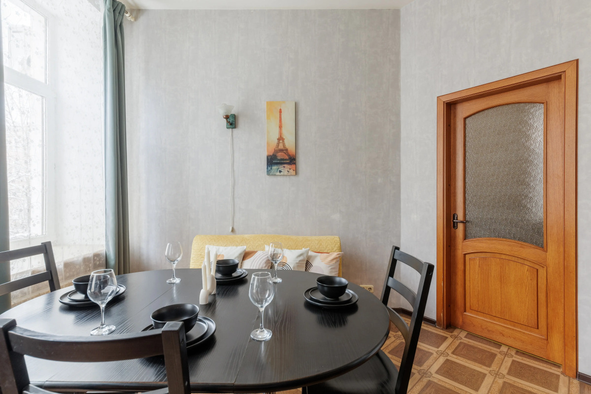 Апартаменты у Казанского Собора DereMRents ДереМРентс