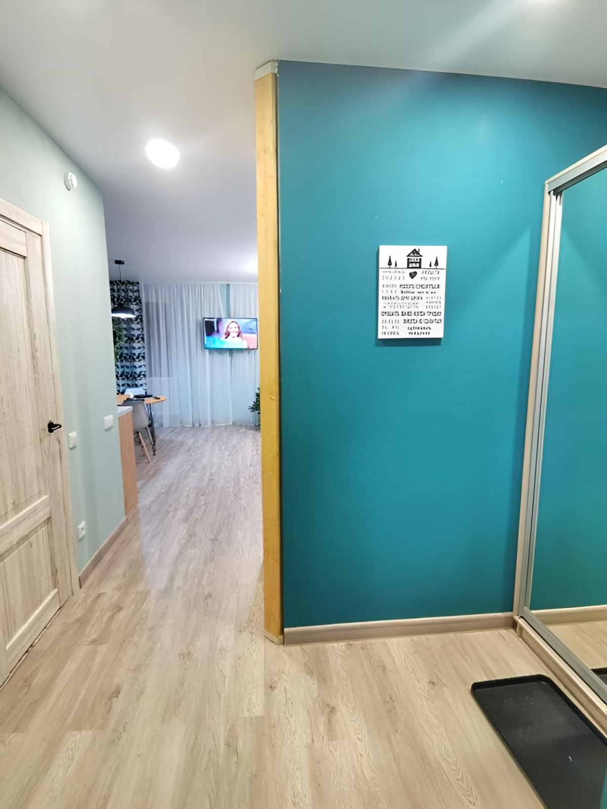 Квартира Беляева 42 на 19 этаже