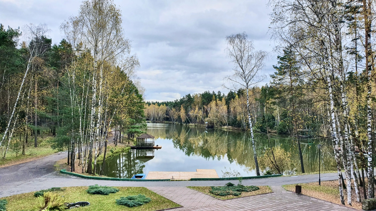 Бисерово Клуб