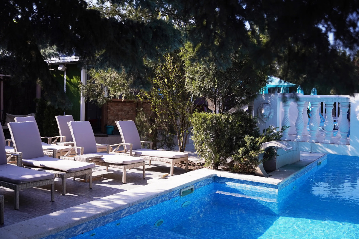 Отель Александр