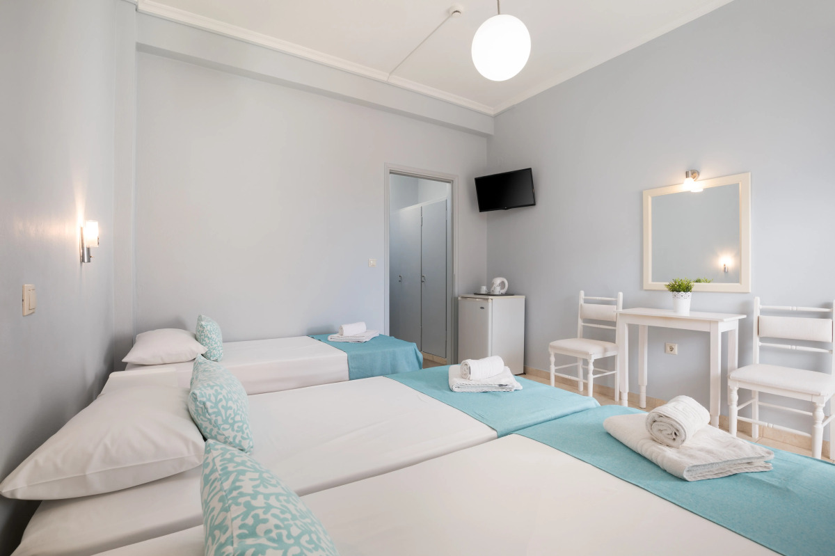 Отель Bella Vista Beach Hotel And Studios- Corfu Benitses