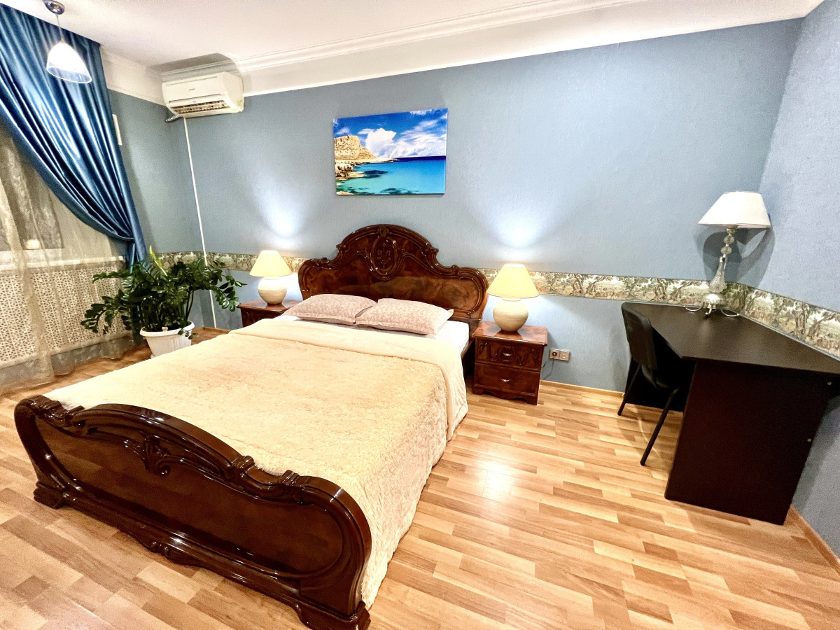 Просторные двухкомнатные Апартаменты в ЖК Камелот рядом с Набережной р. Волга (Садовая 335)