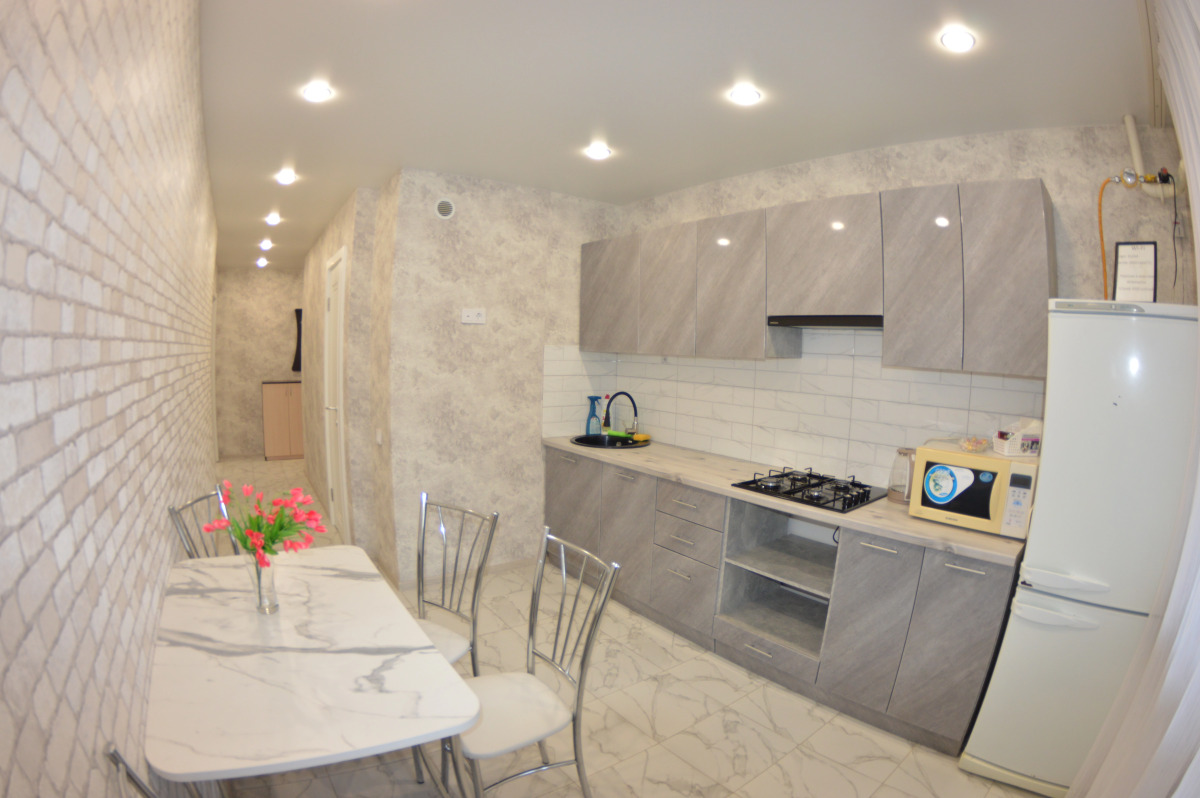 Апартаменты Уютная двухкомнатная квартира на Верхней Дуброве