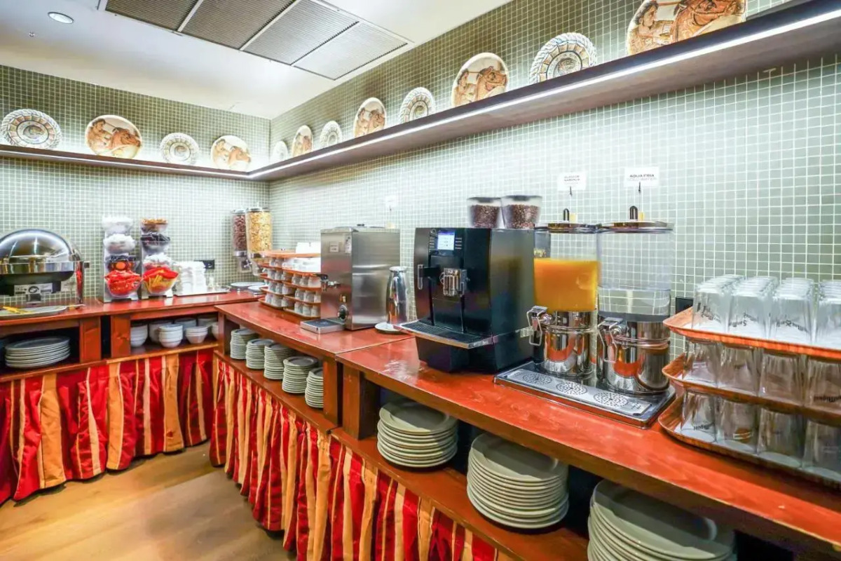 Отель Victoria 4