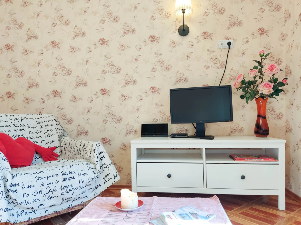 Апартаменты Евродвушка в центре города Сеть ЙоХоум