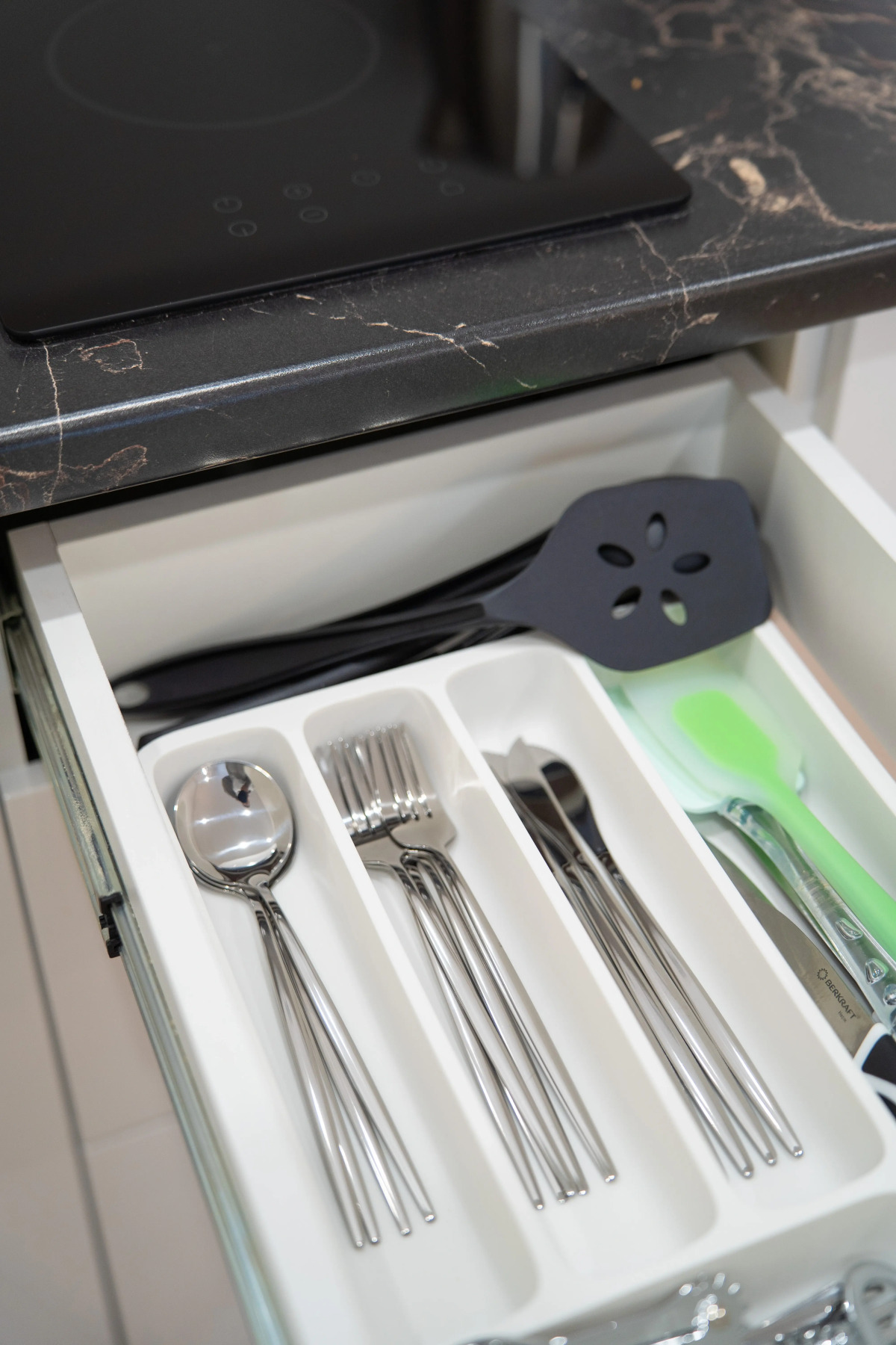 Апартаменты светлые и стильные от LetoApart