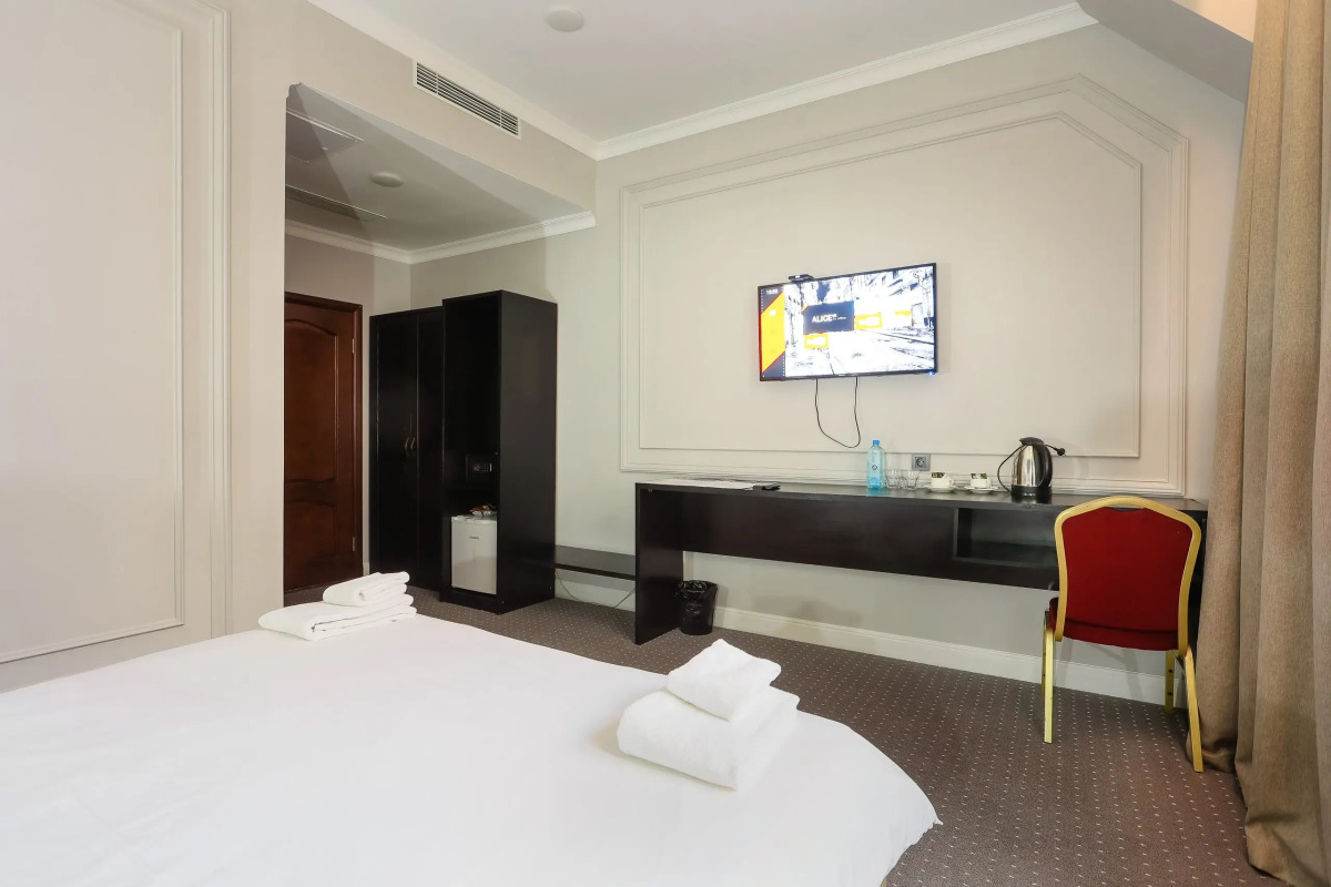 Отель Grand Opera