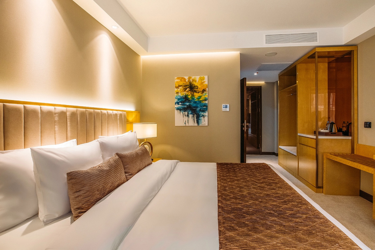 Отель Marjan Plaza