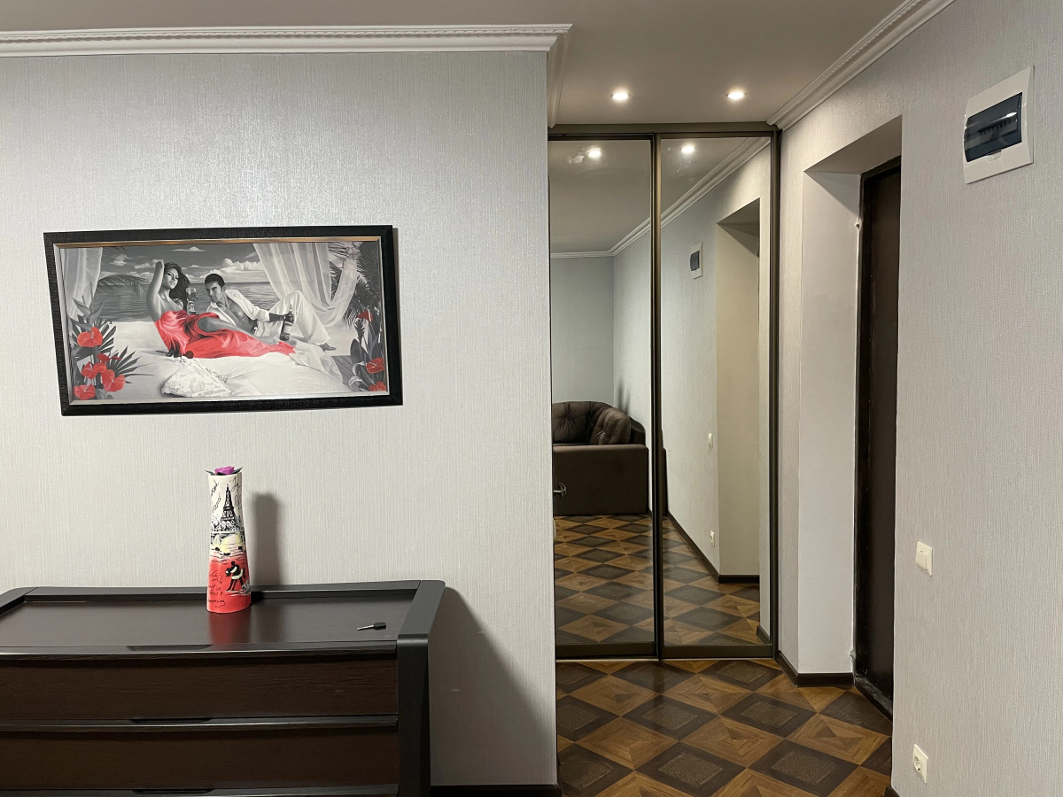 Апартаменты на Вардания 7