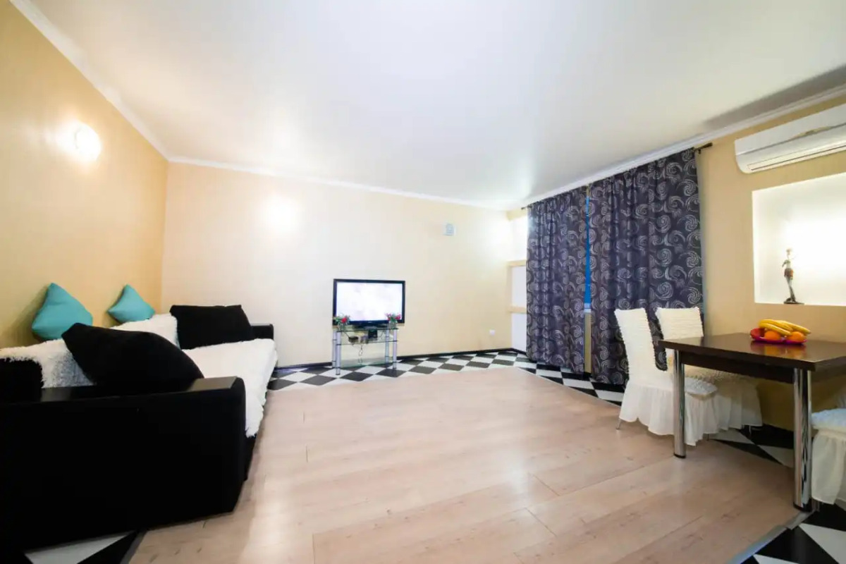 Апартаменты На Симбирцева 44