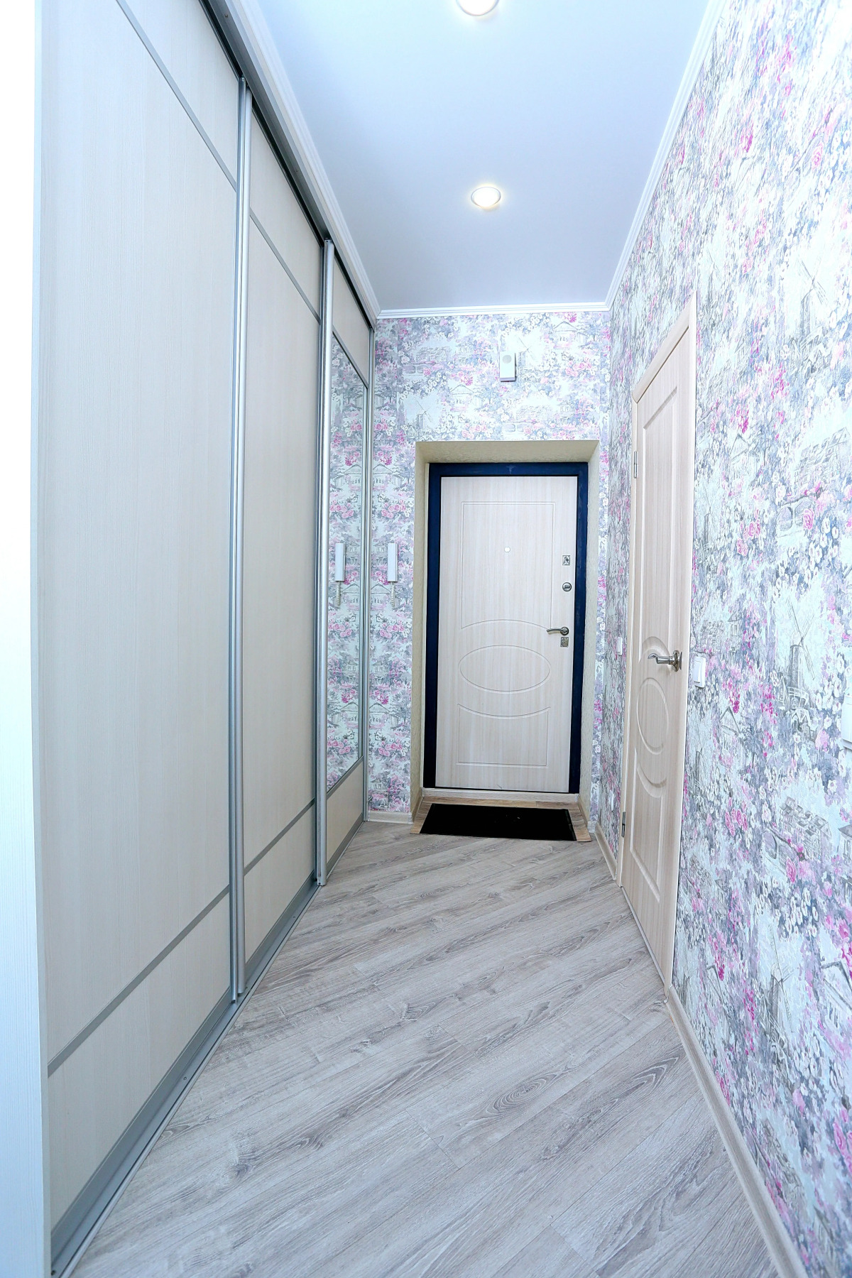 Апартаменты Красный Путь 101