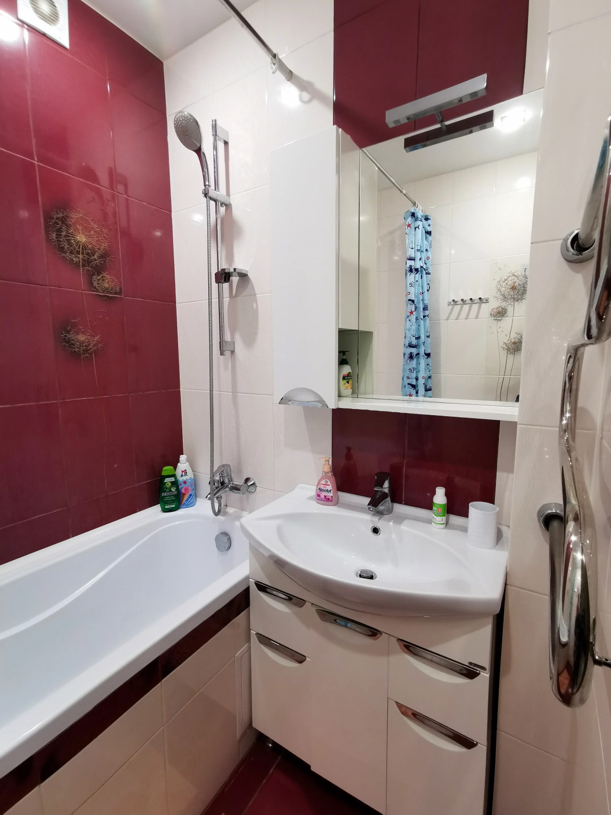 Апартаменты Двухкомнатная квартира с балконом