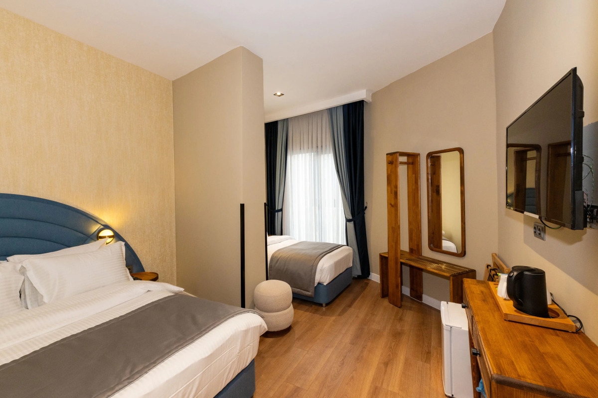 Nenessa Airport Hotel